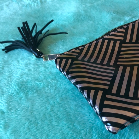 Stripped Clutch Bag with Tassel - Picture 2 of 5